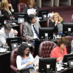 EN DIPUTADOS, EL OFICIALISMO PRESENTÓ SU BLOQUE “AMPLIADO” Y RATIFICARÁ AUTORIDADES